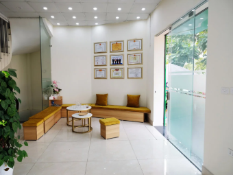 dat lich kham banner