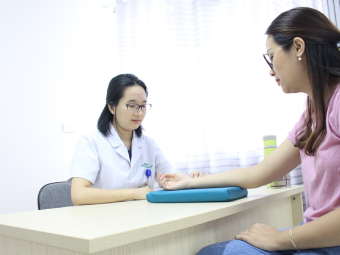 dat lich kham banner